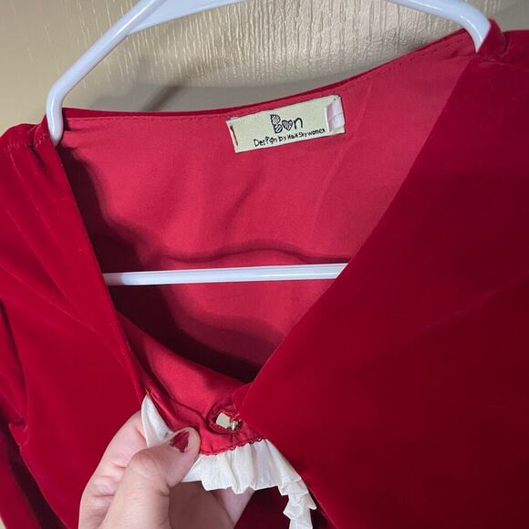 BON Red Velvet jacket/cardigan Ladies Short Victorian Flare - Picture 4 of 7